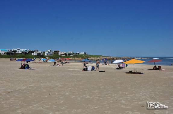 Dia de céu azul em Cabo Polonio, no litoral do Uruguai